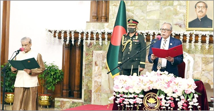 প্রতিমন্ত্রী হিসেবে শপথ নিলেন ড. শামসুল আলম প্রতিমন্ত্রী হিসেবে শপথ নিলেন ড. শামসুল আলম
